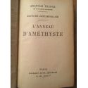 Histoire contemporaine, L'anneau d'améthyste