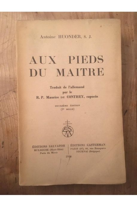 Aux pieds du maitre